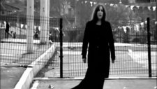 Nazan Öncel - Beni Bu Koca Şehirde Yalnız Bırakma (Video Klip)