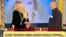 Seda Sayan canlı yayında konuğunu böyle tokatladı