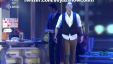 Beyaz Show 17 Şubat Gökhan Keser En Kötü Günümüz Böyle Olsun 2012