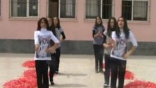 Sırçalı İlköğretim Okulu 23 Nisan Gösterileri (8.sınıf)