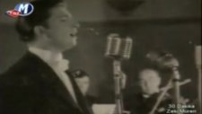 Zeki Müren - İşte Benim Zeki Müren Alkışlarla Yaşıyorum
