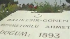 Dur Yolcu ! Bilmeden Gelip Bastığın Bu Toprak, Bir Devrin Battığı Yerdir (Erdem Can)