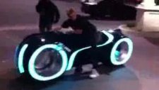 Tron ışıklı konsept motor