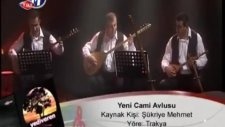 Yeni Cami Avlusunda Ezan Sesi Var Yediveren Müzik Kanalı