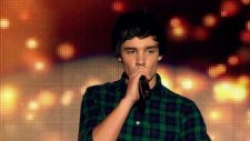 One Direction - What Makes You Beautiful Live