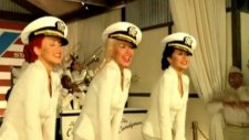 Christina Aguilera - Candyman