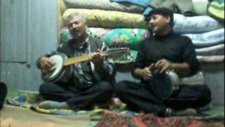 Layık Değilsin
