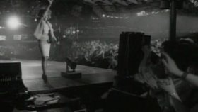 Whitney Houston - I Wanna Dance With Somebody Whitney Houston - I Wanna Dance With Somebody