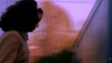 Groove Theory - Keep Tryin'