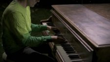 The Ting Tings - We Walk