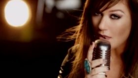 Kelly Clarkson - Stronger Kelly Clarkson - Stronger