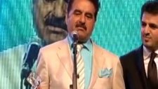 İbrahim Tatlıses İlk Kez Sahneye Çıktı