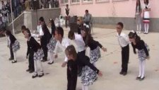 Sırçalı İlköğretim Okulu 2.sınıf 23 Nisan Gösterisi 2012