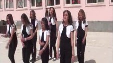 Sırçalı İlköğretim Okulu 7/b Sınıfı 23 Nisan Gösterisi 2012
