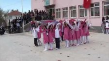 Sırçalı İlköğretim Okulu 3.sınıf 23 Nisan Gösterisi 2012