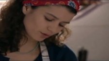 Fatmagül Ve Kerim - Evlerinin Önü Mersin