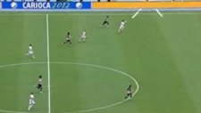 Top toplayıcı kızdan harika asist!