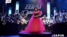 ben aşkı ölümsüz bilenlerdenim ebru gündeş