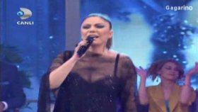 İzel - Drakula - Beyaz Show İzel - Drakula - Beyaz Show