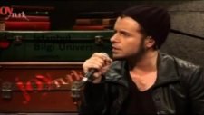 Emre Aydın - Beni Biraz Böyle Hatırla - (Joy Türk Akustik) - (2012)