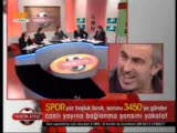 adnan aybaba mavi küpeli