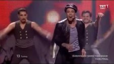 Can Bonomo - Love me back (Yarı Final Performansı)