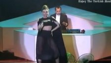 Gülşen - Seyre Dursun Aşk (Video Klip) / Featozan Çolakoğlu 2012 Yeni Klip