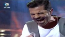 Kenan Doğulu - Aşka Türlü Şeyler 2012 (Beyaz Show)