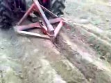 240 massey ferguson dipkazan pulluğu