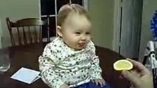 Limon Yiyen Bebek )