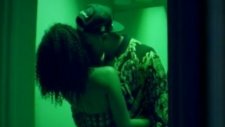 Bei Maejor feat. Waka Flocka Flame - Lights Down Low
