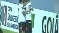 Gol Sevincini Abartmak!