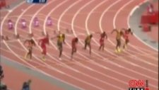 100 m'de Usain Bolt olimpiyat rekoru kırdı.