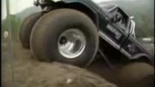 4x4 Monster Truck Tümsek