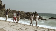 One Direction What Makes You Beautiful