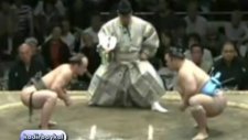 Sumo Güreşinde Görülmedik Olay