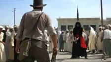 indiana Jones vs The Swordsman in Raiders of the Lost Ark Special Edition