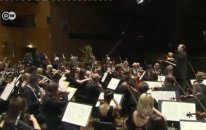 Beethoven Kulakların Pasını Siliyor