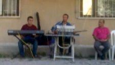 Noldu Gardaş Noldu Yolda Mı Kaldın