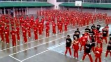 Mahkumların Gam Gam Style Gösterisi