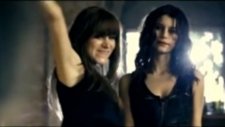Monica Bellucci’nin üstsüz kaldığı sahne