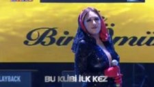 Nükhet Duru - Gitti De Gitti (Yeni Klip 2012)