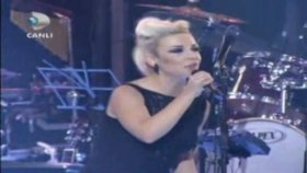 Model - Dağılmak İstiyorum - Beyaz Show Model - Dağılmak İstiyorum - Beyaz Show