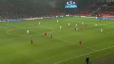 Luiz Adriano'dan Skandal Gol!