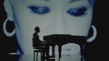 Labrinth Feat. Emeli Sande - Beneath Your Beautiful
