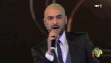 Soner Sarıkabadayı - İnsan Sevmez Mi (Koptu Geliyor)