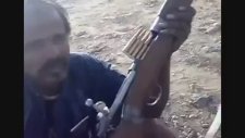 Tek Atışla Sigarayı Vuran Yemenli Adam