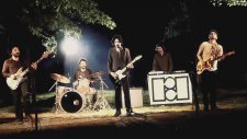Replikas - Bir Ayrılık Bir Yoksulluk Bir Ölüm