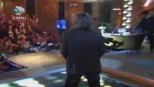 Çelik - Ateşteyim / Beyaz Show