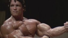 Arnold Schwarzenegger Süper Antrenman!